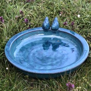 Slges i kun grdbutikken! Fuglebad - aqua bl keramik - 329,-