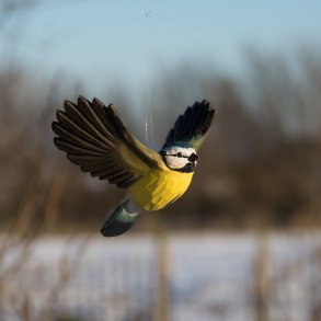 Blmejse - flyvende - hndskret trfigur