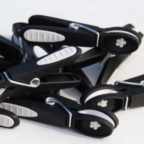 12 stk tjklemmer - sort/hvid