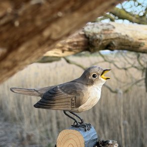 Nattergal - h�ndsk�ret tr�figur