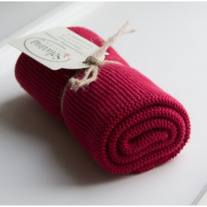 Strikket hndklde - mrk rd - kologisk bomuld 