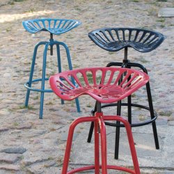 Slges i kun grdbutikken... Traktorstol - rd - 1500,-